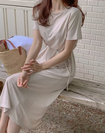 繫帶束腰連衣裙